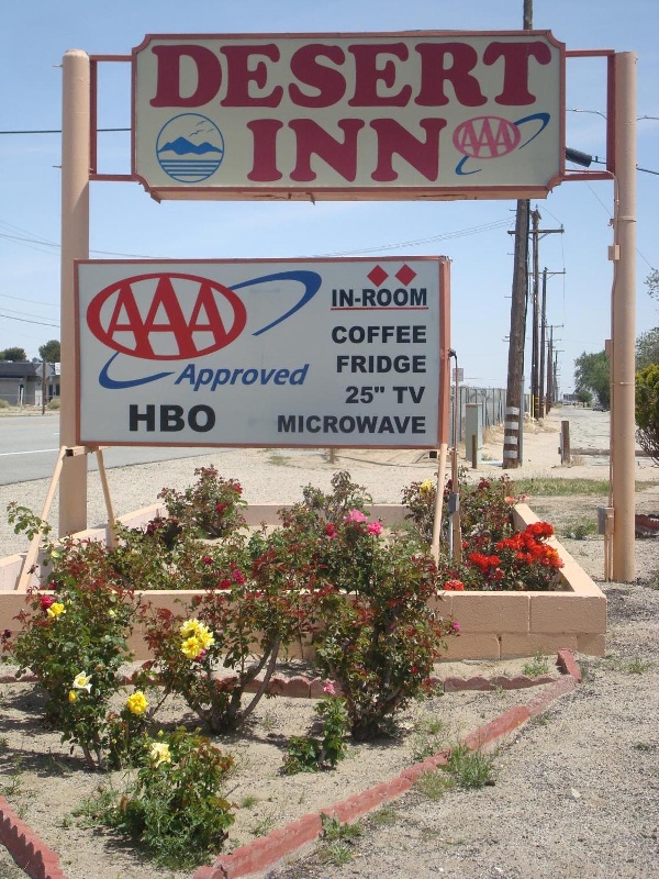 Desert Inn image 1